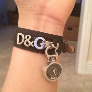 Sold out, 1 of a kind! Dolce & Gabbana Moon watch